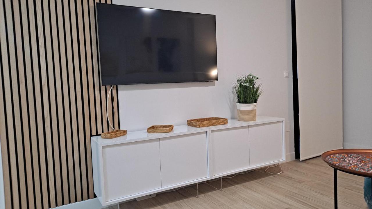 Ll Ronda Iv Apartament